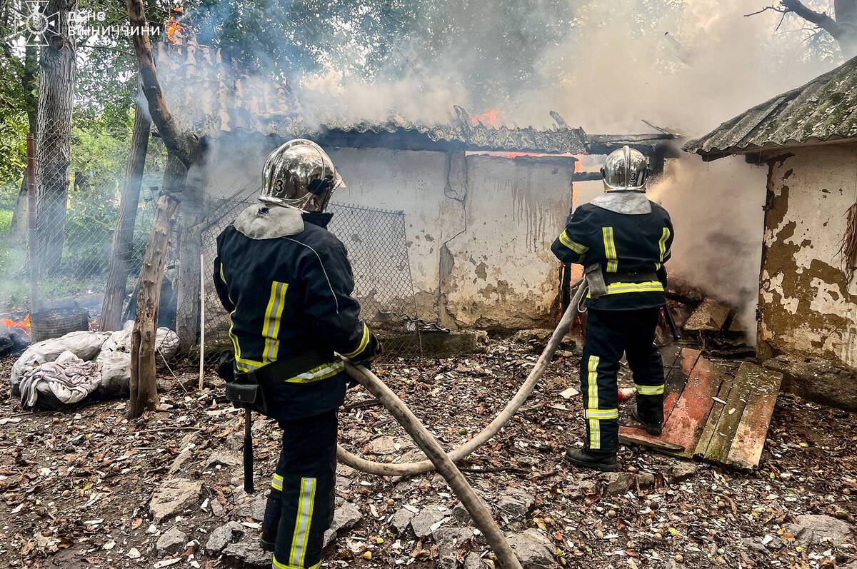 Полум’я на Вінниччині: за добу рятувальники приборкали чотири пожежі