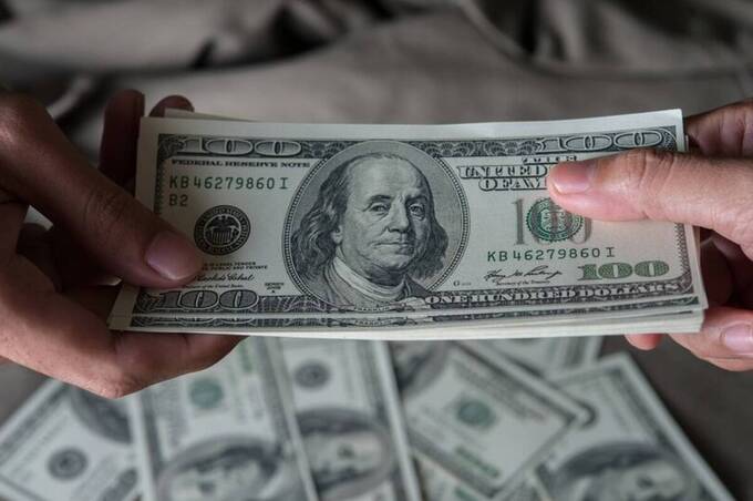 НБУ оновив курс валют: скільки коштує євро, долар та злотий у суботу, 11 жовтня