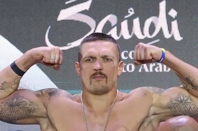 Усик готується до повернення: коли чемпіон знову вийде на ринг