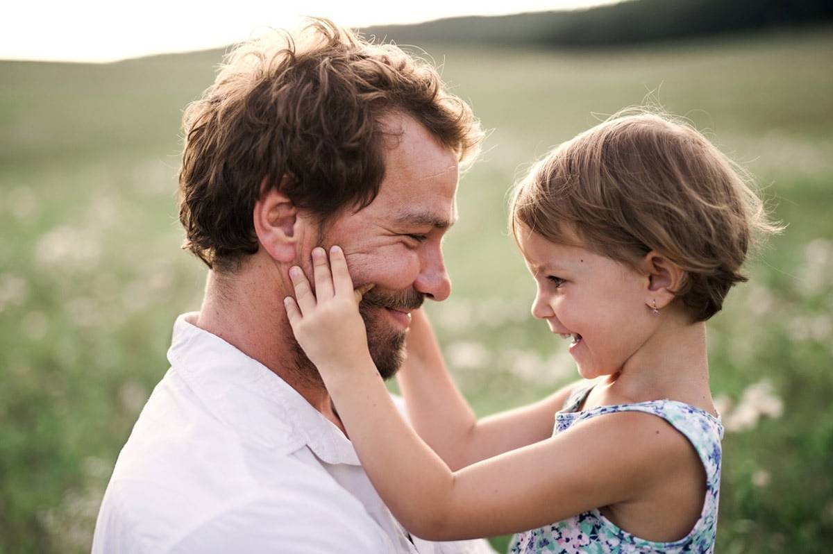 Татусів та чоловіків, які готуються ними стати, запрошують на навчання про батьківство