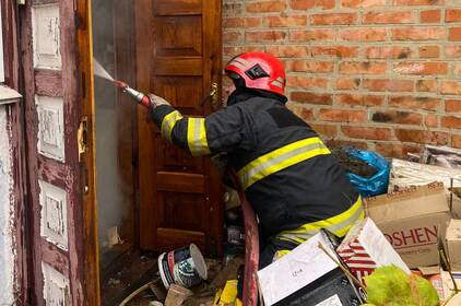 У селі Красне на Вінниччині внаслідок пожежі загинула власниця будинку У селі Красне на Вінниччині внаслідок пожежі загинула власниця будинку
