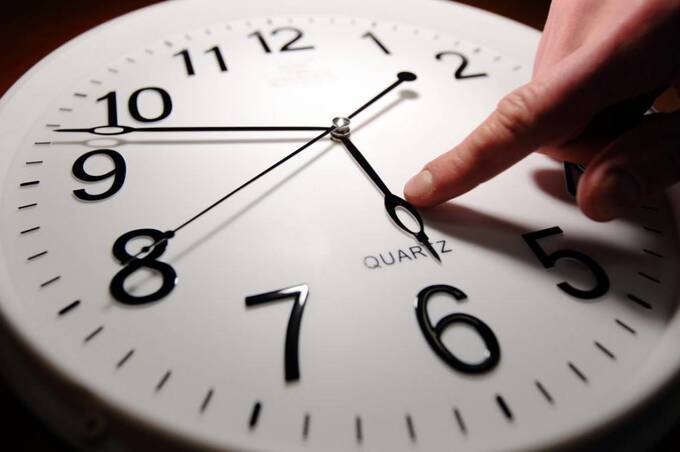 У ніч на 26 жовтня Україна перейде на зимовий час У ніч на 26 жовтня Україна перейде на зимовий час