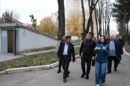 Делегація з Японії відвідала оновлені відділення лікарні імені Пирогова