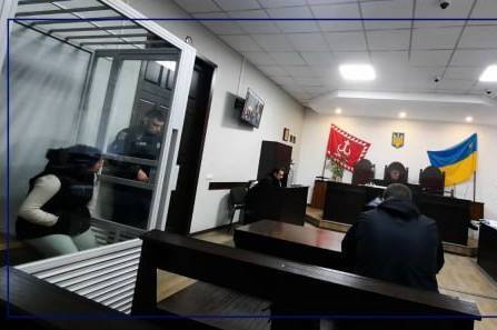 Понад 240 тисяч застави призначив суд дівчині, яка обікрала пенсіонерку