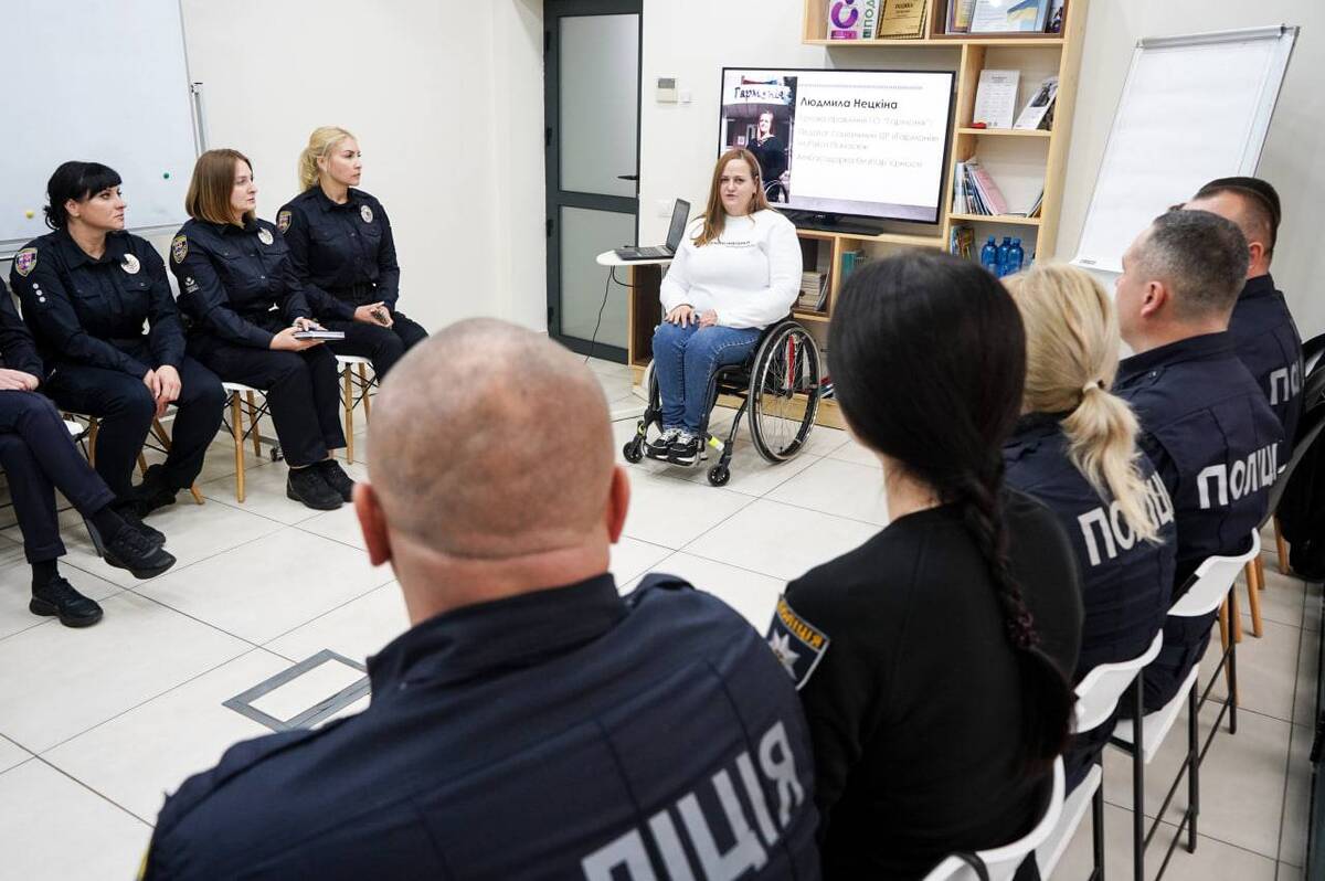 Амбасадорка безбар'єрності провела тренінг для правоохоронців Вінницької області 