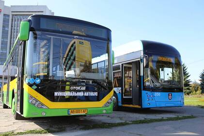 Цієї суботи у Вінниці замість трамваїв і тролейбусів тимчасово курсуватимуть автобуси: причина