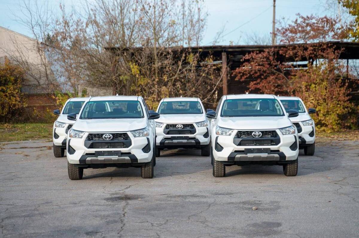 Міжрегіональний координаційний штаб передав п’ять позашляховиків стрілецькому батальйону