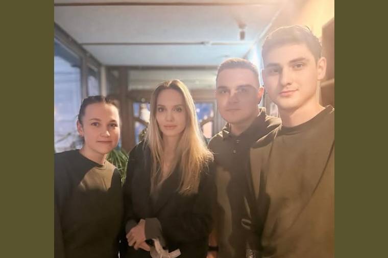 Світова зірка Анджеліна Джолі побувала у Вінниці
