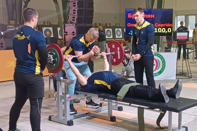 Турнір «РУХ» у Києві: вінницькі ветерани серед найсильніших спортсменів