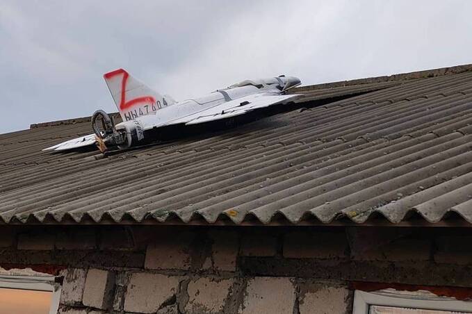 Російський дрон впав на будинок охоронця у Молдові 