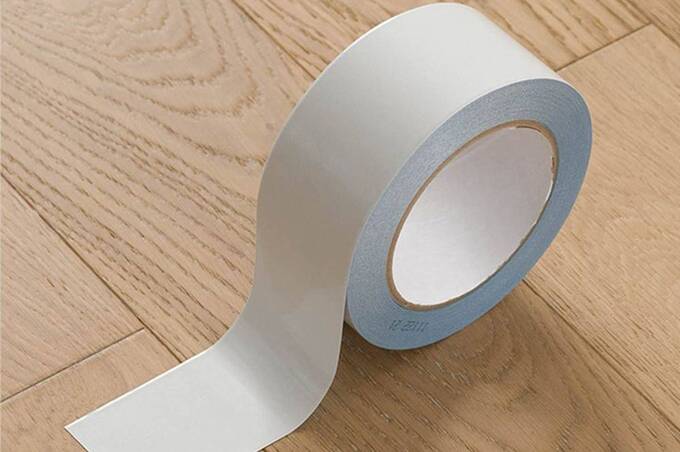 Як зберігати та використовувати двосторонній скотч, щоб він не втрачав клейкість