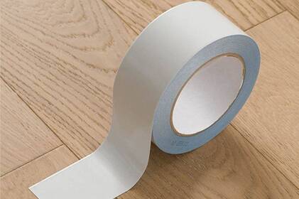 Як зберігати та використовувати двосторонній скотч, щоб він не втрачав клейкість