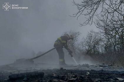 За минулу добу на Вінниччині сталася низка пожеж у житлових будинках та зерносушарці (фото)
