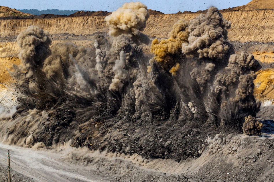 Завтра, 10 грудня, на Демидівському родовищі лунатимуть планові вибухи