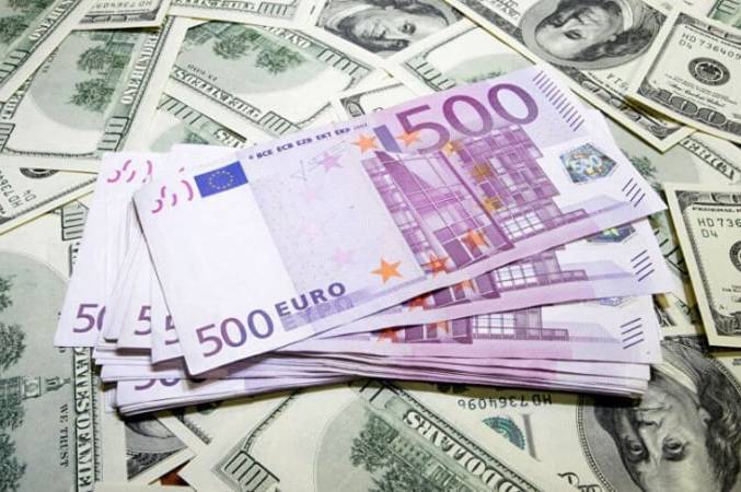 НБУ оновив курс валют: скільки коштує євро, долар та злотий у середу, 10 грудня