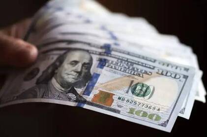 НБУ оновив курс валют: скільки коштує євро, долар та злотий у четвер, 11 грудня