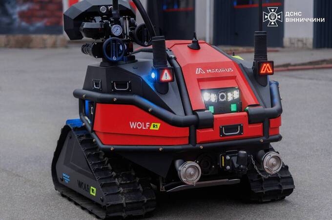 На озброєнні ДСНС Вінниччини з’явився сучасний комплекс із роботами та дронами