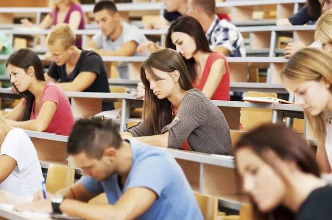 Як вступити на "нульовий курс" в університетах України та навчатися безкоштовно