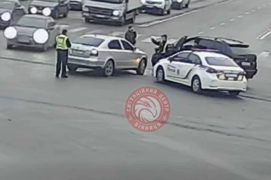 У Вінниці зіткнулися два легкових автомобілі