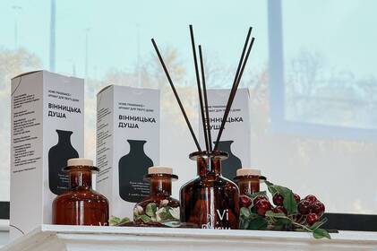 Вишні, шоколад та затишок: у Вінниці презентували аромат міста на крафтовому ярмарку (фото)