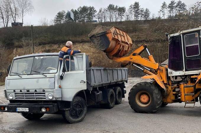 Вінницький облавтодор продовжує утримання доріг місцевого значення області