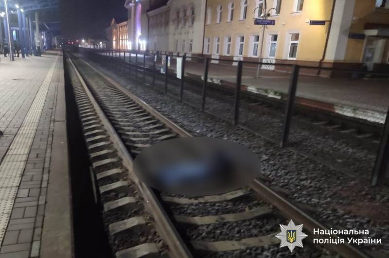 У Вінниці на залізничному вокзалі загинула 18-річна дівчина 