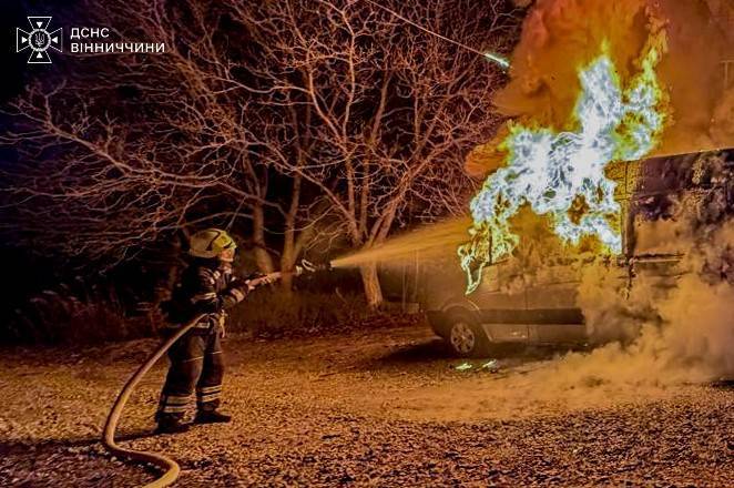 Упродовж минулої доби на Вінниччині горіли будинки та автомобілі