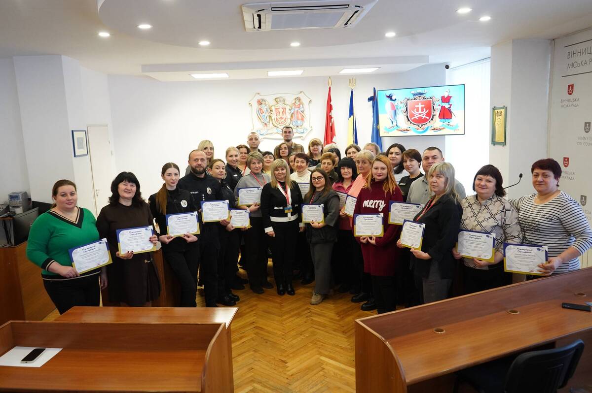 У Вінниці соцпрацівників і поліцейських навчали працювати з ветеранами: як це було