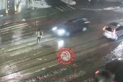 У центрі Вінниці водій Toyota збив пішохода (відео)