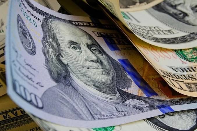 НБУ оновив курс валют: скільки коштує євро, долар та злотий у п'ятницю, 9 січня