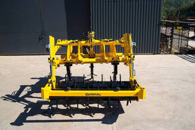 Глибокорозпушувачі: ключ до підвищення врожайності
