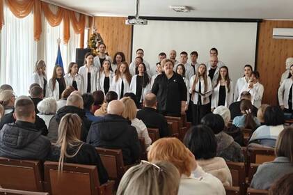 Вінницька філармонія проводить благодійні концерти для військових у лікарнях