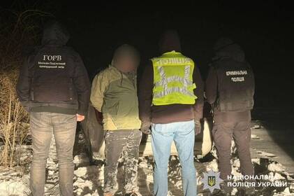 На Вінниччині викрили ділка, який обіцяв за $7000 нелегальний виїзд через кордон