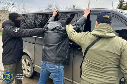 СБУ викрила 8 агітаторів рашизму: на Вінниччині підозри отримали співак і охоронець