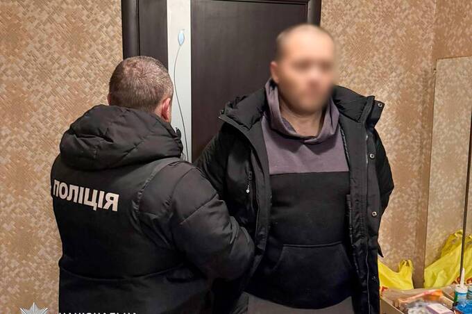 У Києві житель Вінниччини продавав «непридатність» до служби