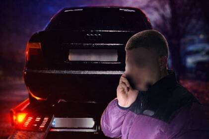 Під час комендантської години у Вінниці патрульні зупинили п'яного водія Audi