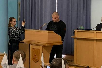 Підтримка військових і питання поховань: ключові теми сесії Вінницької облради