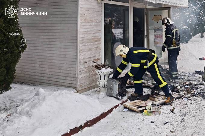 Через коротке замикання електромережі у Хмільнику горів магазин