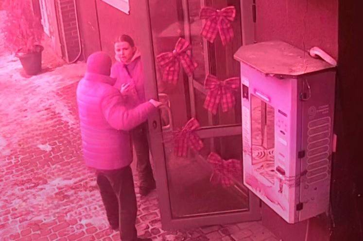 У Вінниці чоловік пошкодив генератор у суші-барі та проявив агресію до персоналу (відео)