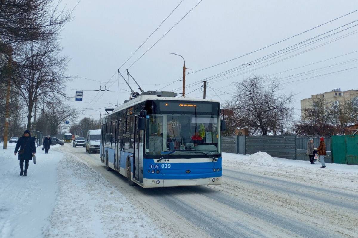 Електротранспорт у Вінниці працює з обмеженнями через лютий мороз