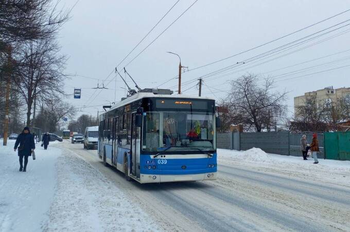 Електротранспорт у Вінниці працює з обмеженнями через лютий мороз
