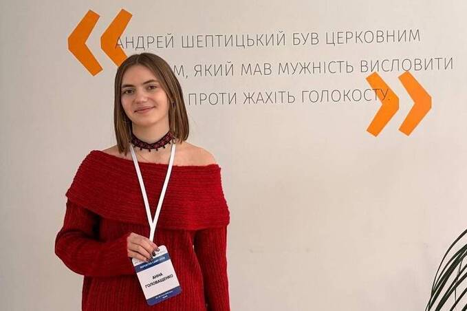 Анна Головащенко з Вінниччини стала переможницею Національного конкурсу учнівських відеосюжетів «Репортер»