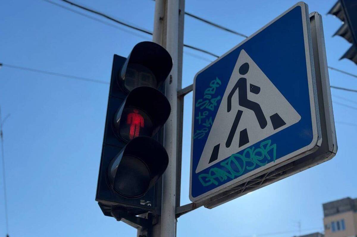 У Вінниці під час блекаутів світлофори підживлюють генераторами