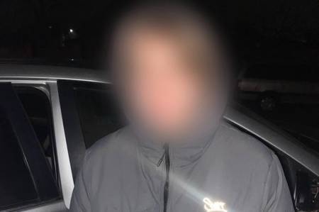 У Вінниці затримали жінку, яка збувала наркотики через поштомати