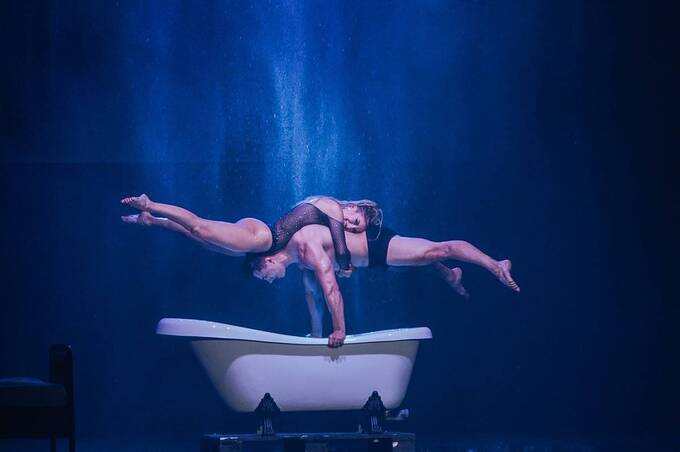 Пристрасть і висококласні акробатичні трюки! 22 лютого Вінницю вразить культове шоу 18+ «SQUIRT»