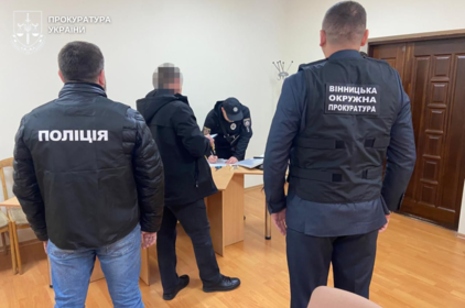 На Вінниччині посадовець вимагав пальне за ухилення від мобілізації