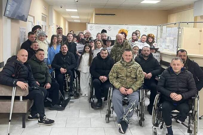 "58 годин під дощем з відірваною ногою": як кулеметник виживав серед поля і відновлюється на Буковині