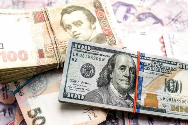НБУ оновив курс валют: скільки коштує євро, долар та злотий у неділю, 22 лютого