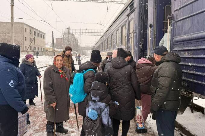 До Вінниці та інших міст прибув евакуаційний потяг із переселенцями