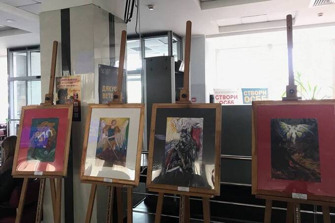 Діти про війну мовою мистецтва: у Вінниці відкрили виставку «Боротьба добра зі злом»